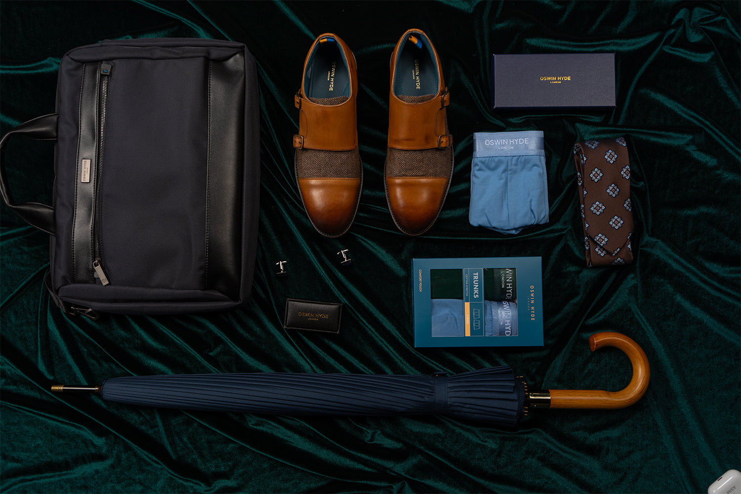 The Power of Customization: Personalizing Your Men's Accessories for a Unique Look