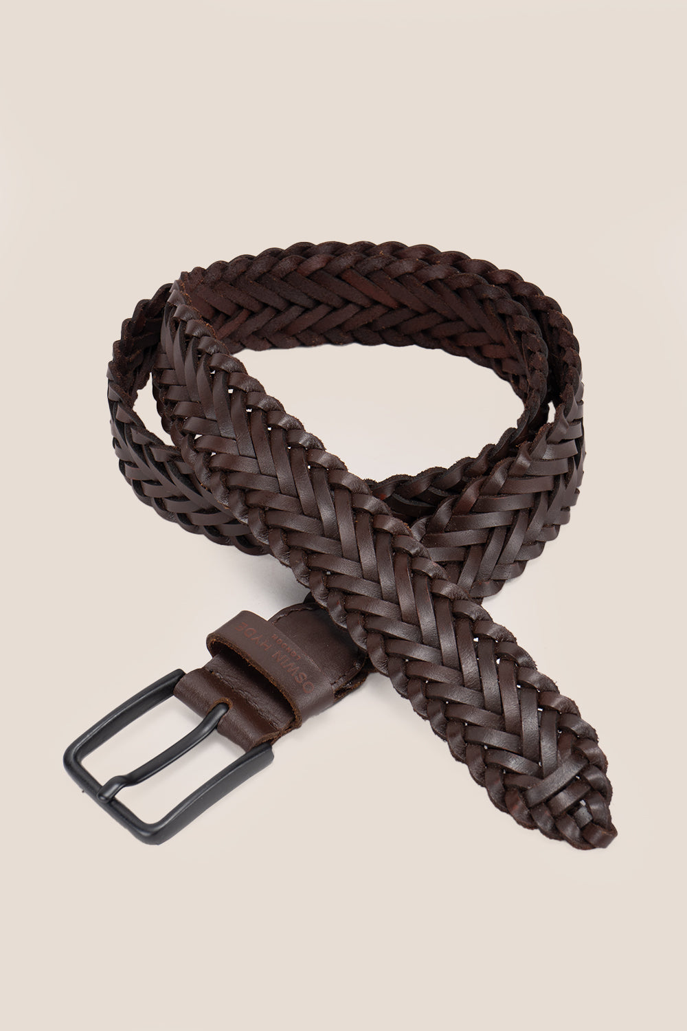 Luxury Men's Belt Fabrics: What Sets Them Apart