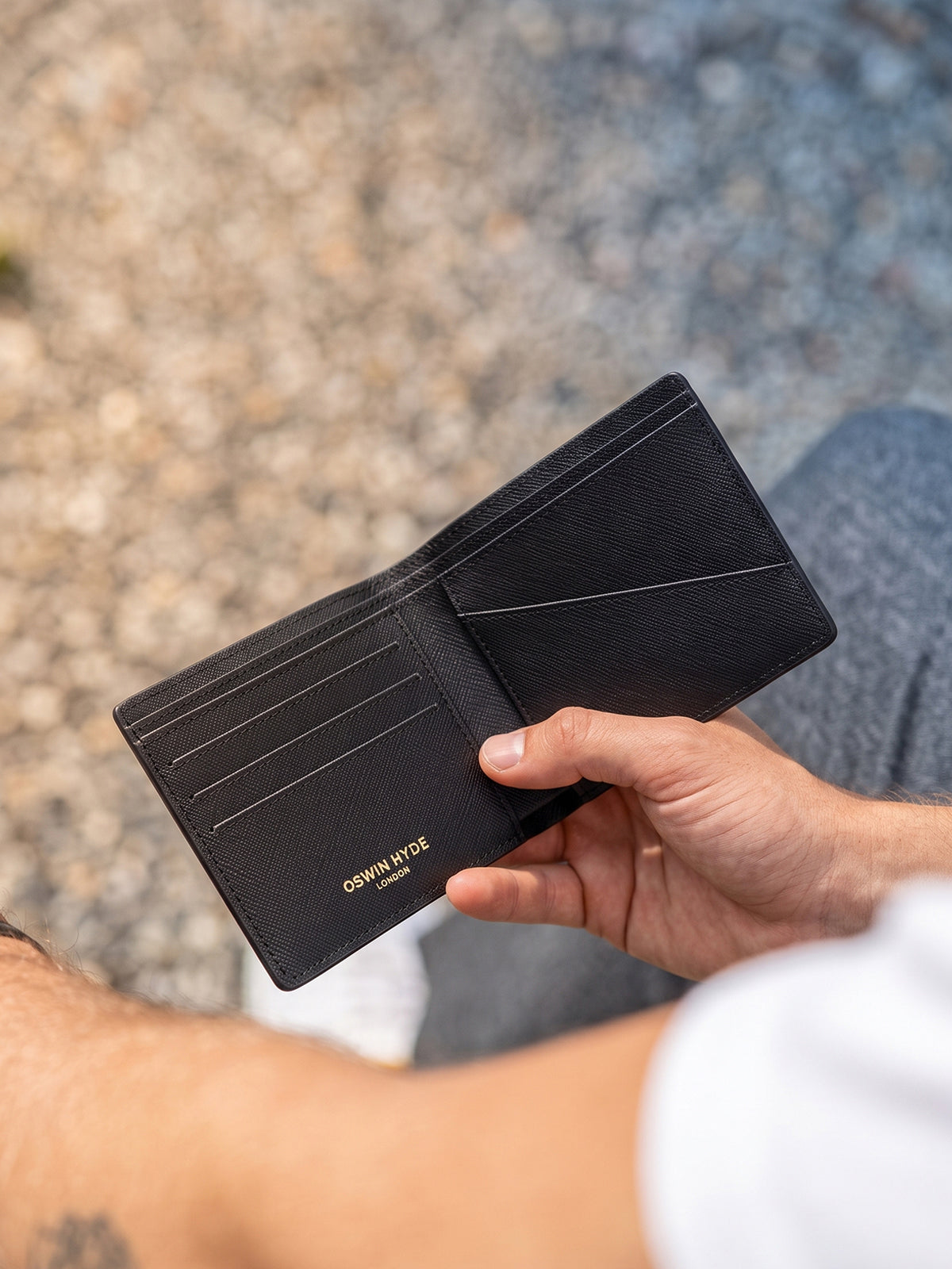 Premium Men's Black leather Bifold wallet