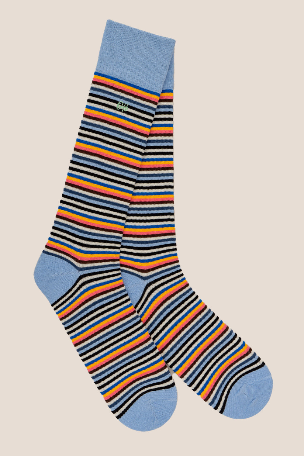 Oswin Hyde Bank three pairs of premium socks for men, offering comfort and luxury for everyday wear.