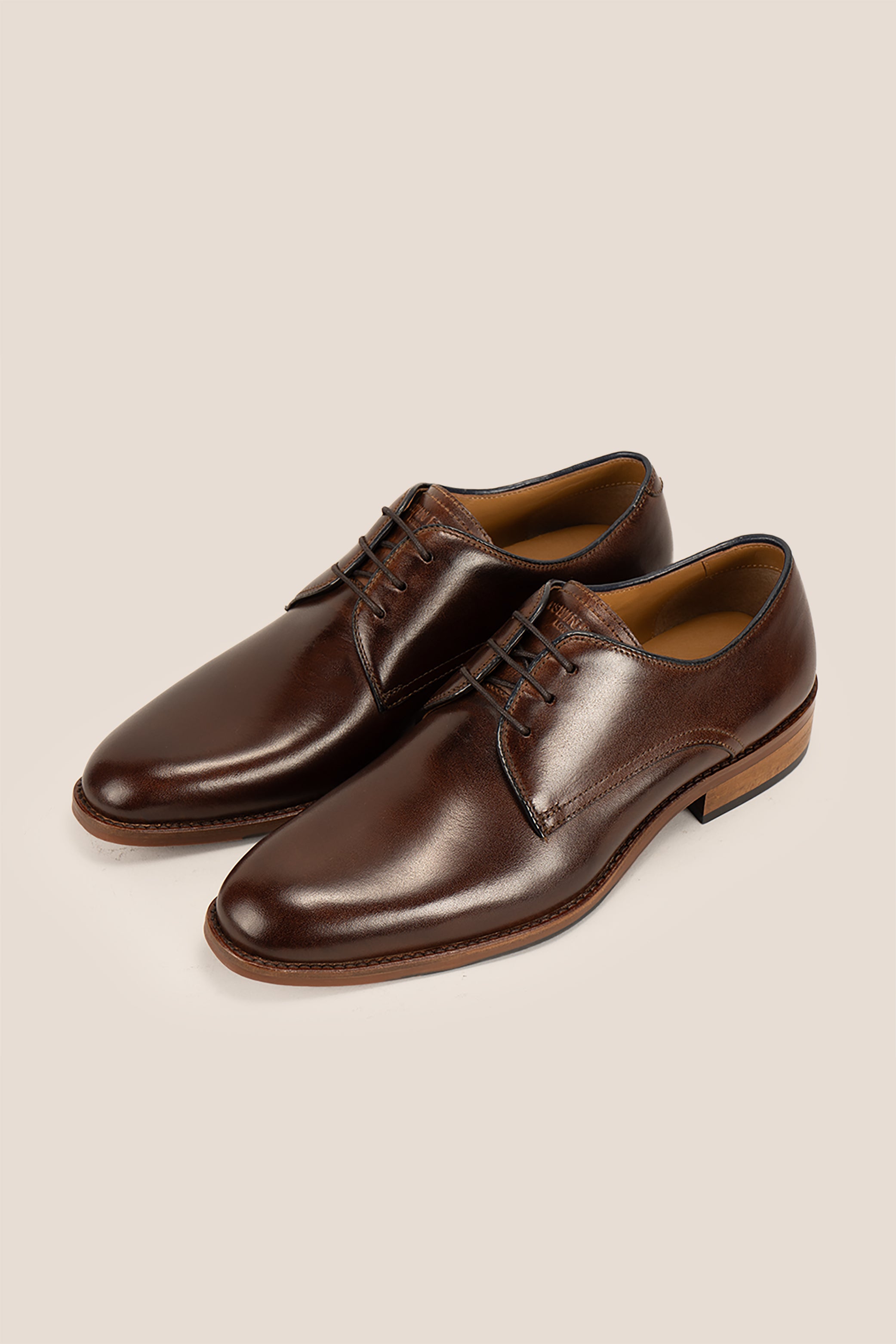Edison Brown men's derby leather shoes with 3-eyelet design crafted from premium brown leather, ideal for formal and smart casual occasions.