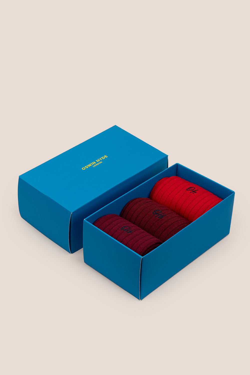 Oswin Hyde Bold three pack socks for men, offering luxury, style, and comfort.