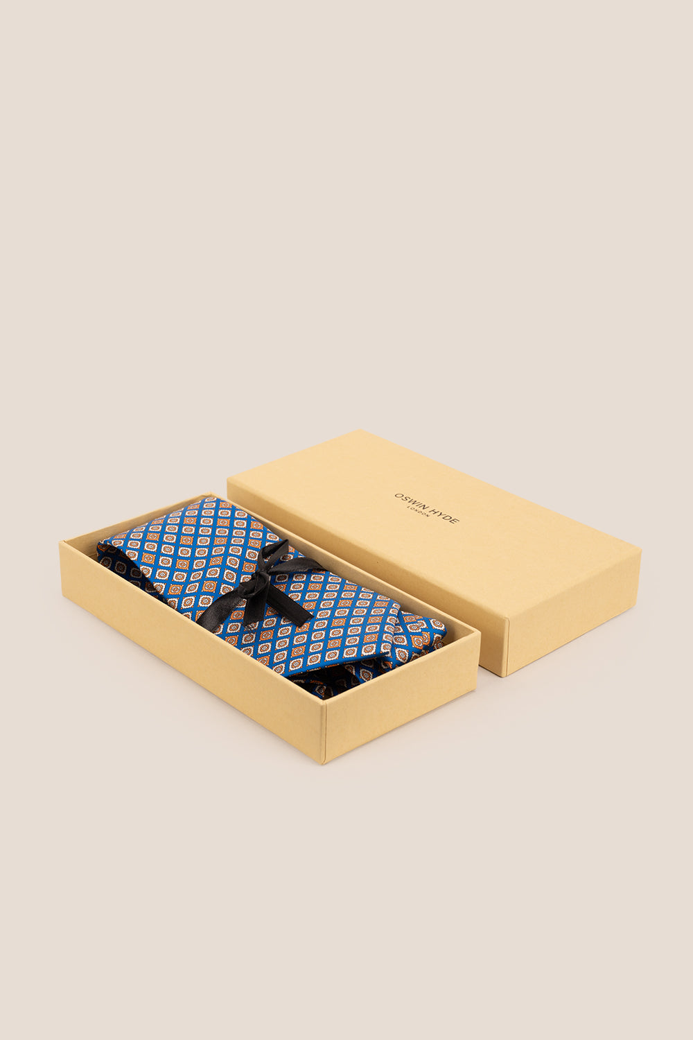 Light Blue Geometric Pattern Silk Tie with elegant design, perfect for weddings, formal occasions, and smart attire.