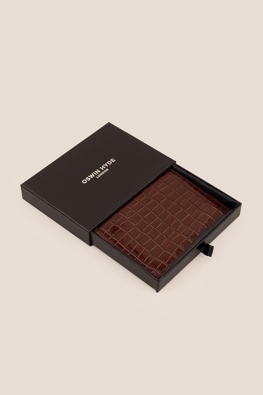 Covent Brown Croc Passport Holder | Oswin Hyde
