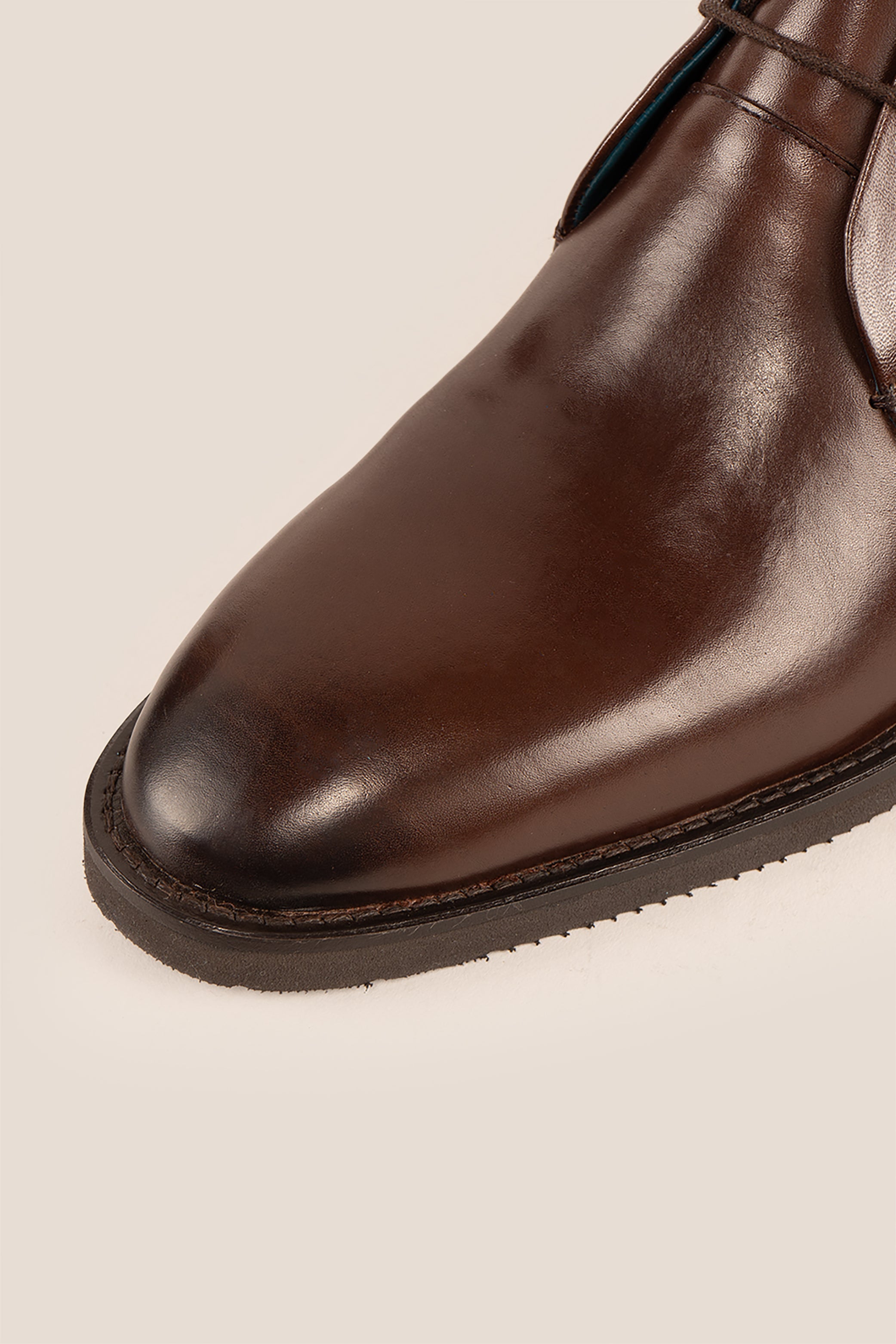 Jefferson Brown Chukka leather boots for men in premium saffiano leather, blending bold style, casual elegance, and refined sophistication.