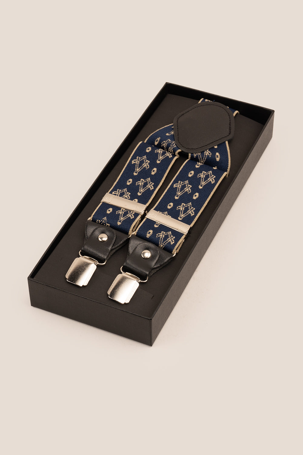 Men’s Square and Compasses patterned clip-on braces with elastic straps and secure metal clips, ideal for weddings, business or smart-casual wear.