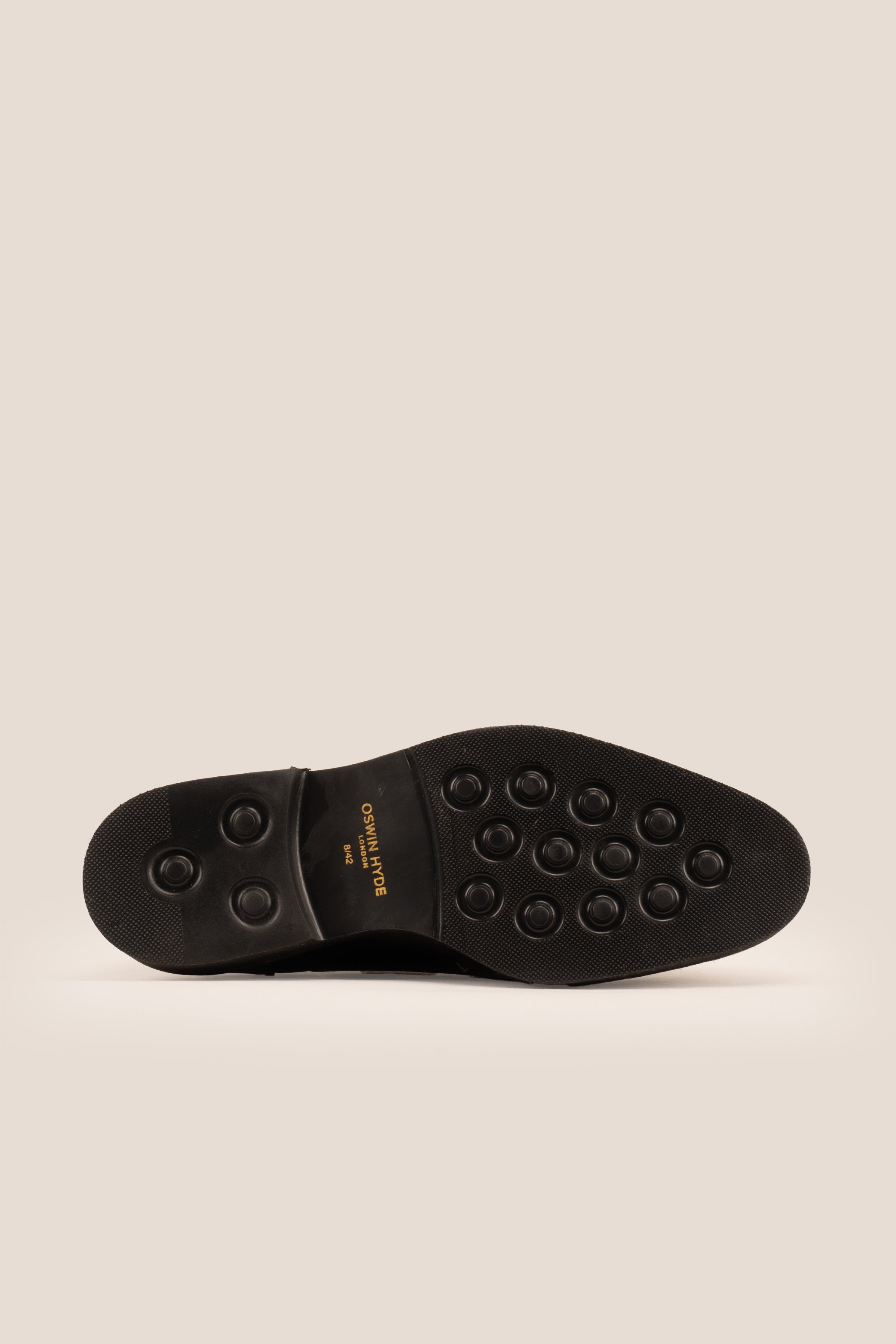 Flint Black Oxford lace-up men’s leather shoes with a sleek silhouette and polished finish, ideal for formal and professional wear.