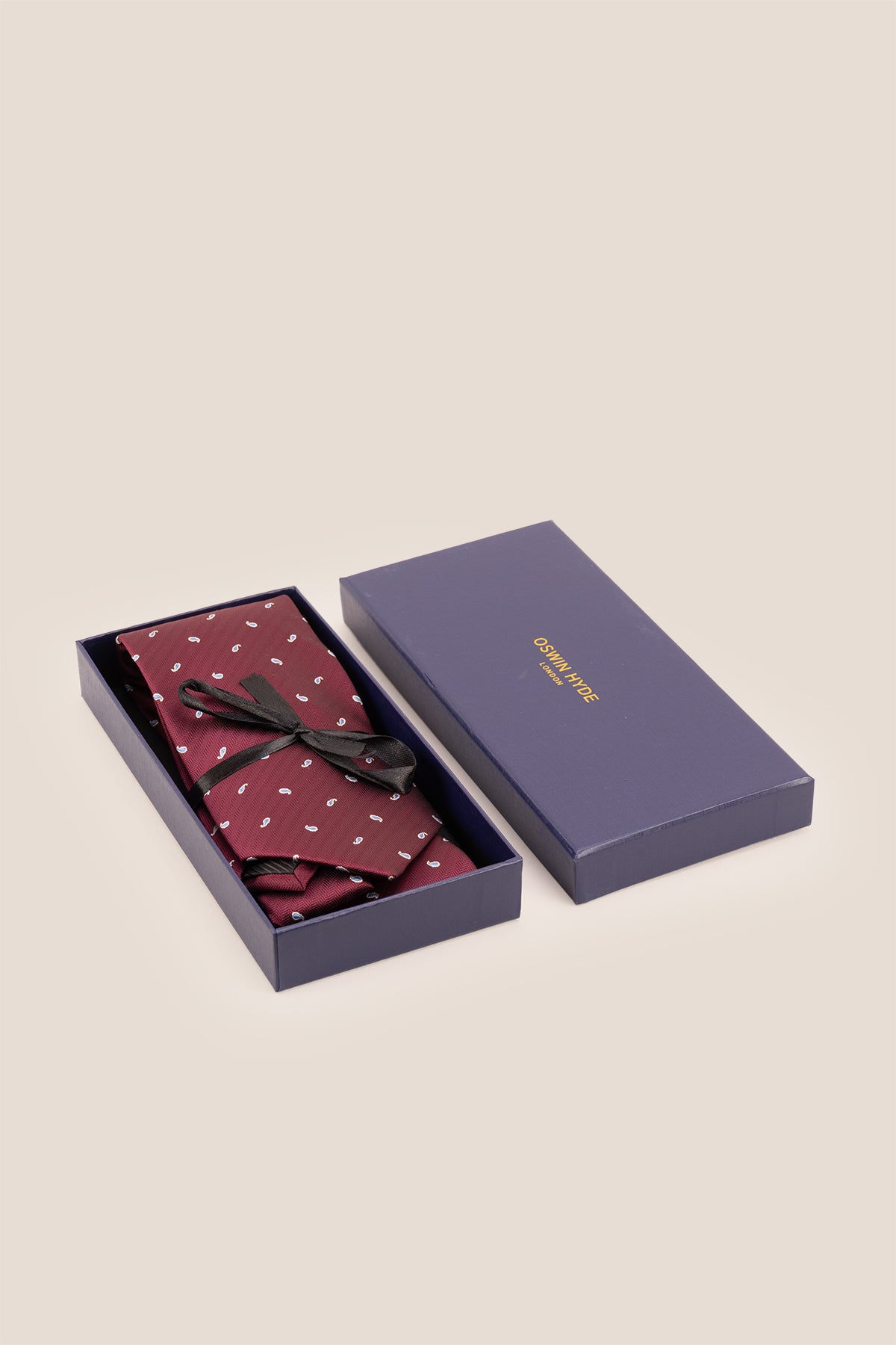 Bordo Micro Paisley tie for men featuring a rich burgundy paisley pattern, crafted to add elegance and sophistication to formal or semi-formal attire.