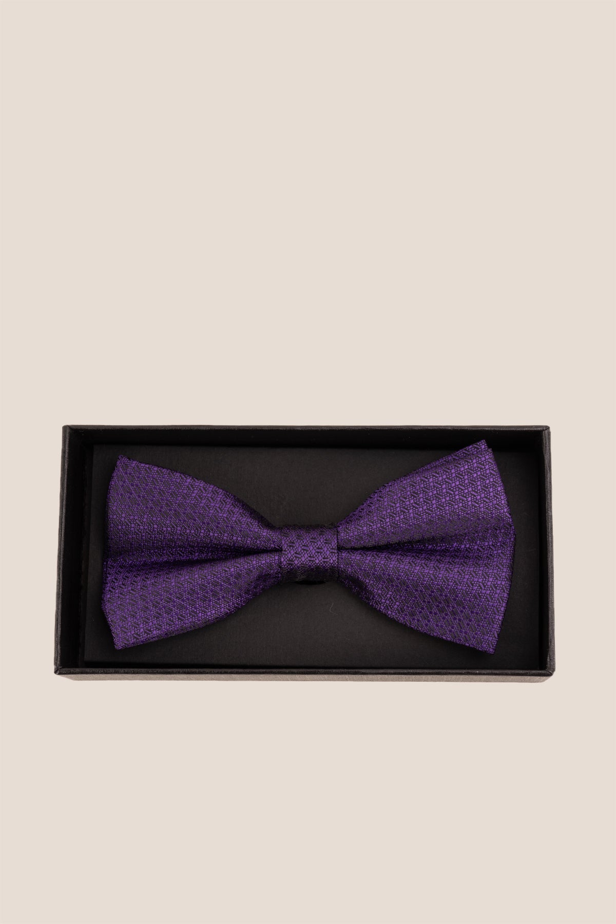 Oswin Hyde Purple Scotch Texture Bowtie for men, designed with a distinctive scotch-textured pattern