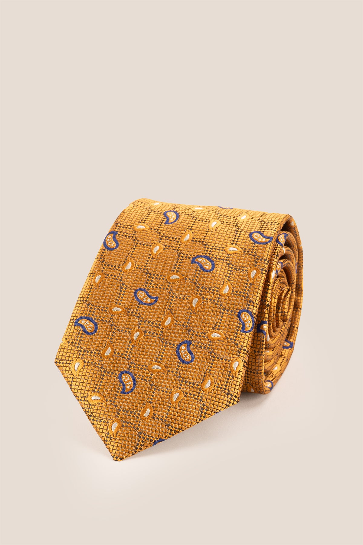 Oswin Hyde Paisley Geometric Copper for men, designed to add a unique flair to your wardrobe. The intricate paisley and geometric patterns, combined with the rich copper colour.