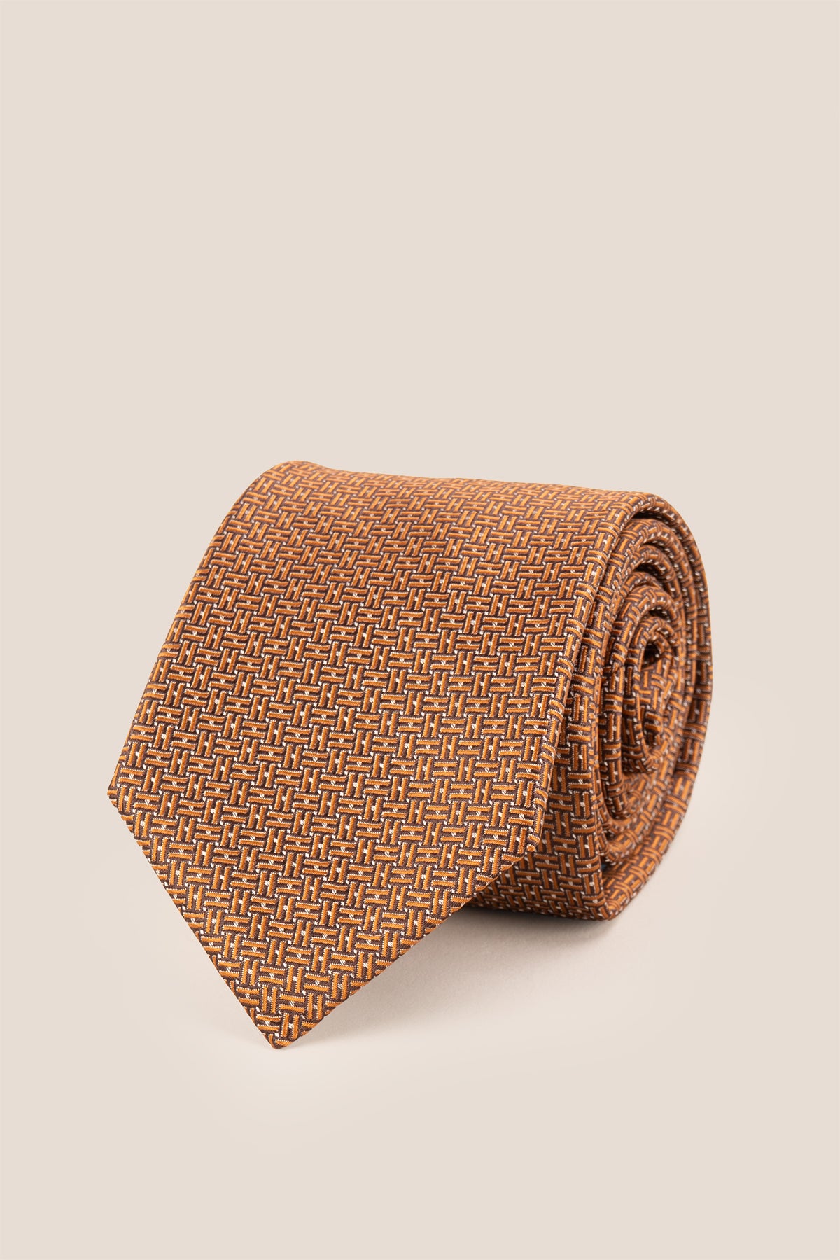 Bronze Retro Texture tie for men, designed with a sophisticated and intricate texture that brings a vintage-inspired touch to your wardrobe.