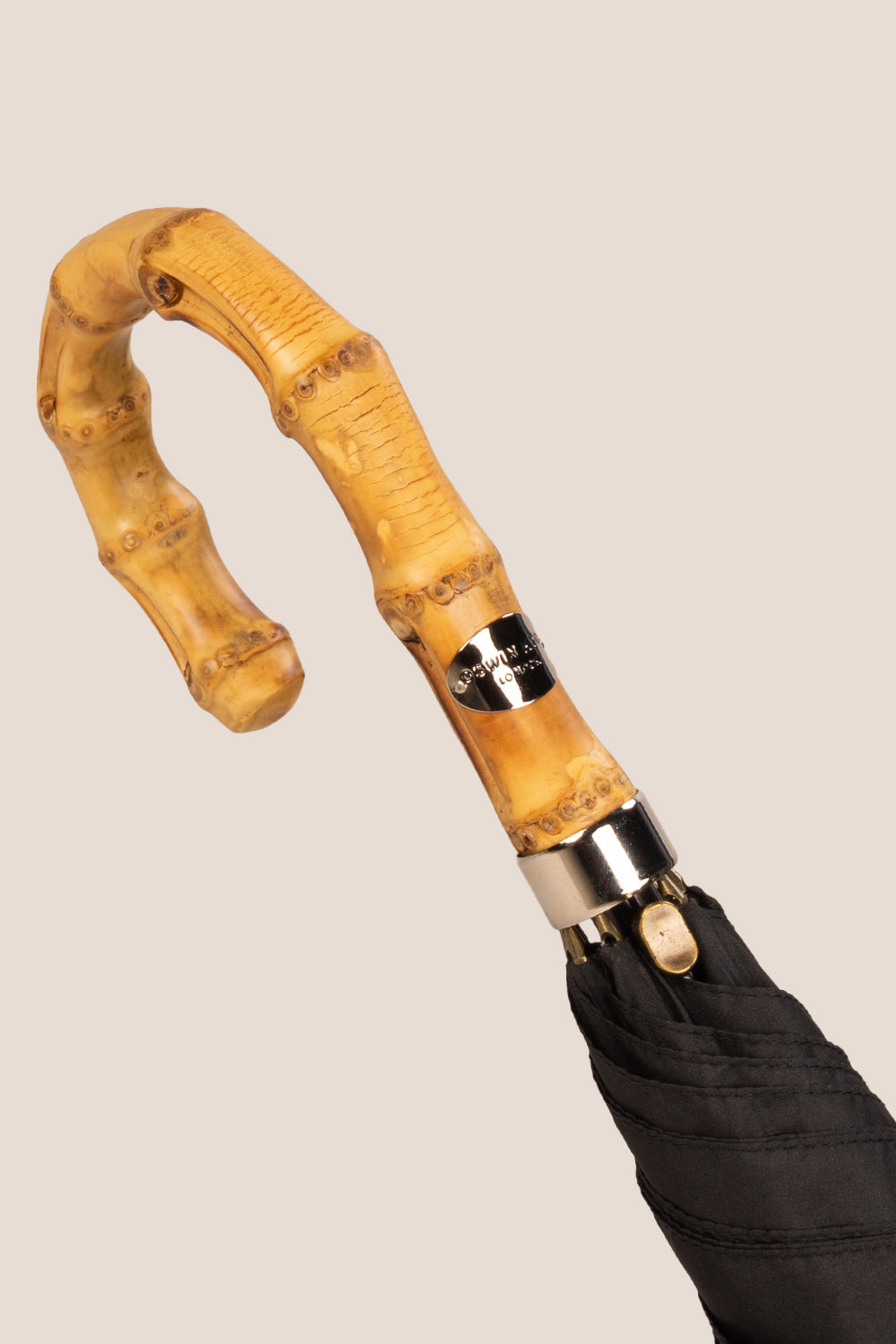 Jonathan Black classic umbrella with a sturdy canopy and refined bamboo wooden handle, perfect for daily use or as a sophisticated golf umbrella.