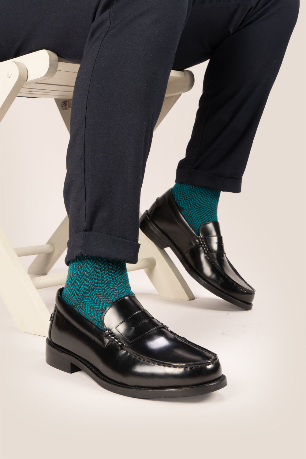 Oswin Hyde Peter Black leather penny loafers for men, crafted to deliver a classic and refined style. Constructed from premium leather