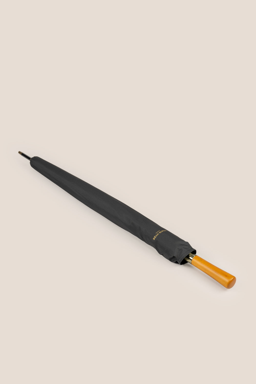 Ivan Black Straight Handle Long Umbrella | Oswin Hyde.