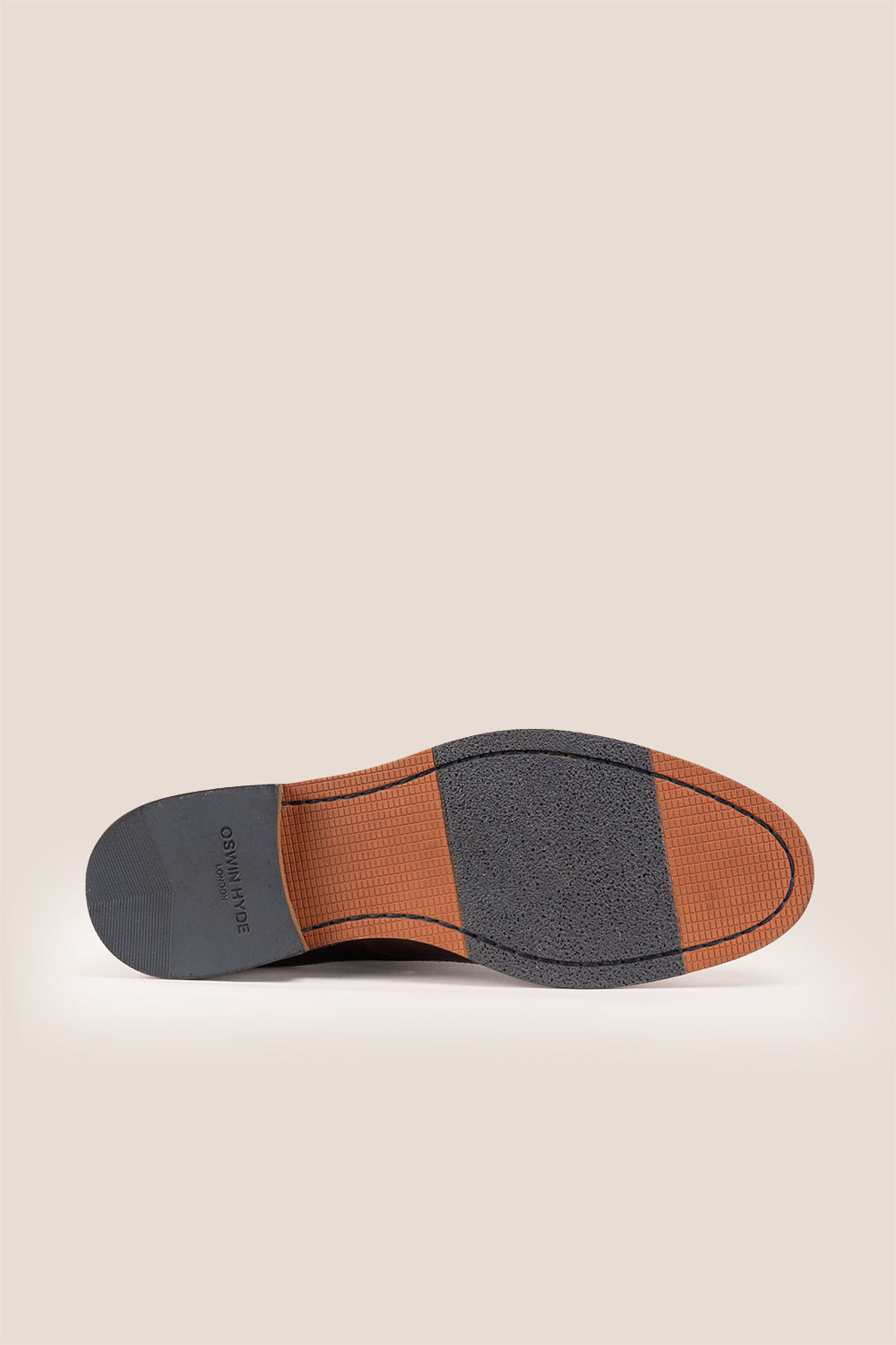 Experience comfort and style with the Winston Brown Wide Fit brogue. Premium leather, classic brogue detailing, and extra room for all-day wear.