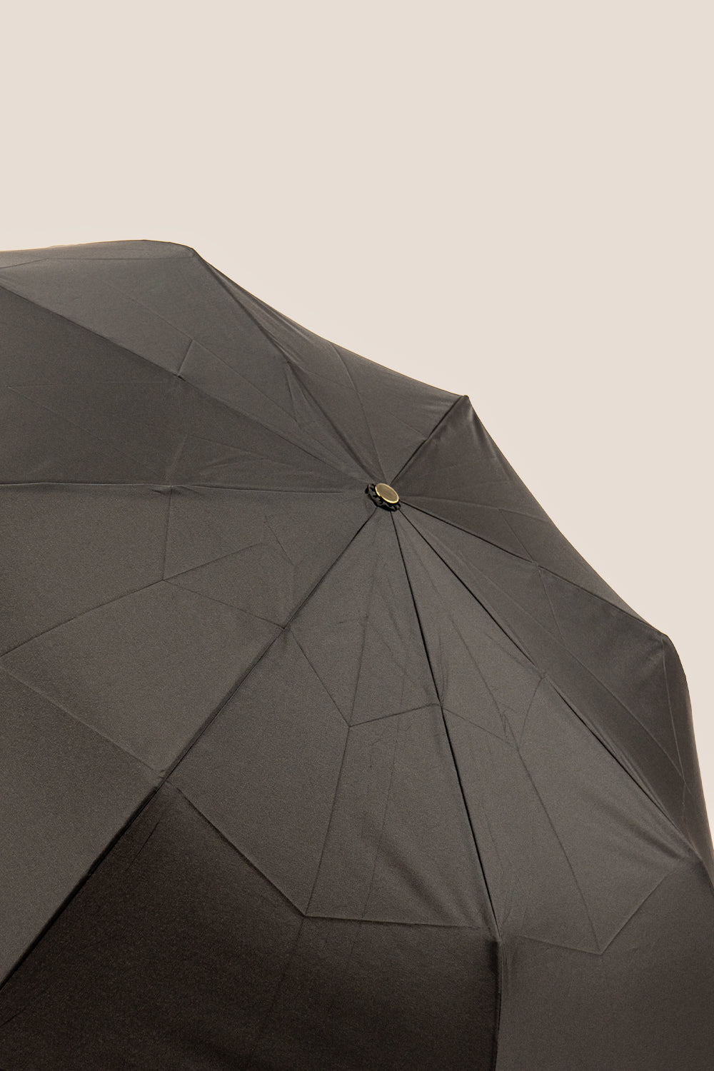Jasper Black Curved Handle Telescopic Umbrella | Oswin Hyde.