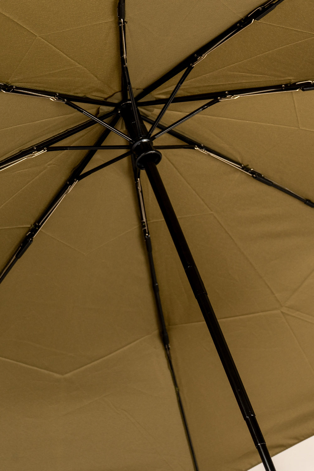 Jasper Green Curved Handle Telescopic Umbrella | Oswin Hyde.