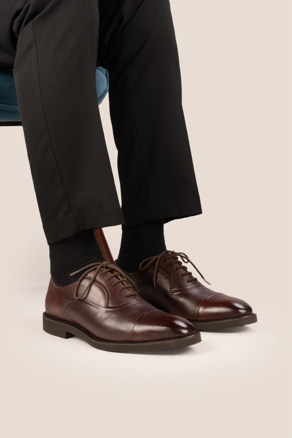 Grayson brown Oxford leather shoes for men, classic formal footwear crafted from premium leather, ideal for smart business or evening wear.