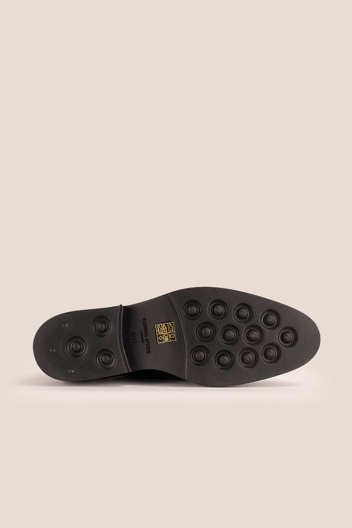 Flint Black Oxford lace-up men’s leather shoes with a sleek silhouette and polished finish, ideal for formal and professional wear.