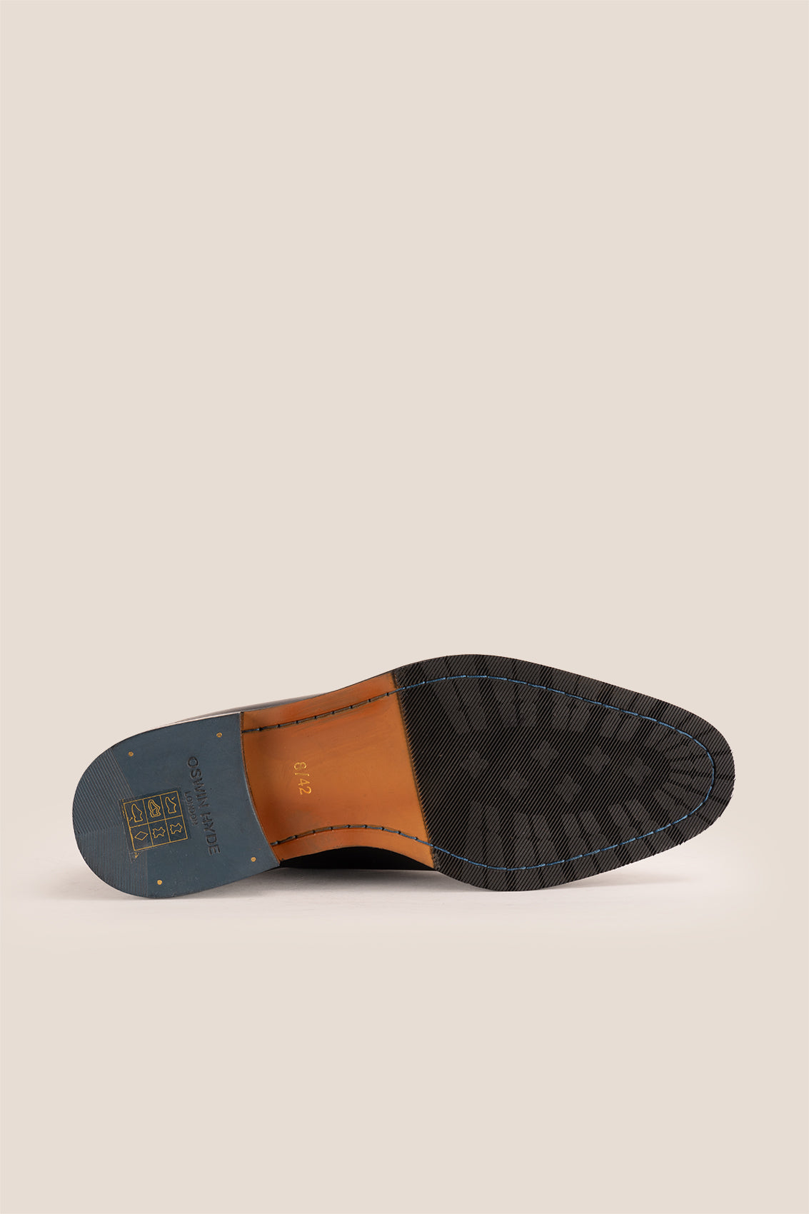 Melton Black Oxford men’s leather shoes with polished finish and classic design, ideal for formal and office occasions.
