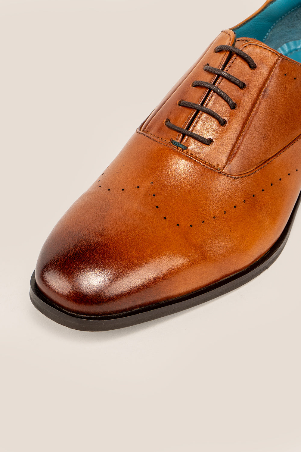 Dean tan Oxford leather shoes for men with sleek design and polished finish, ideal for formal and business wear.