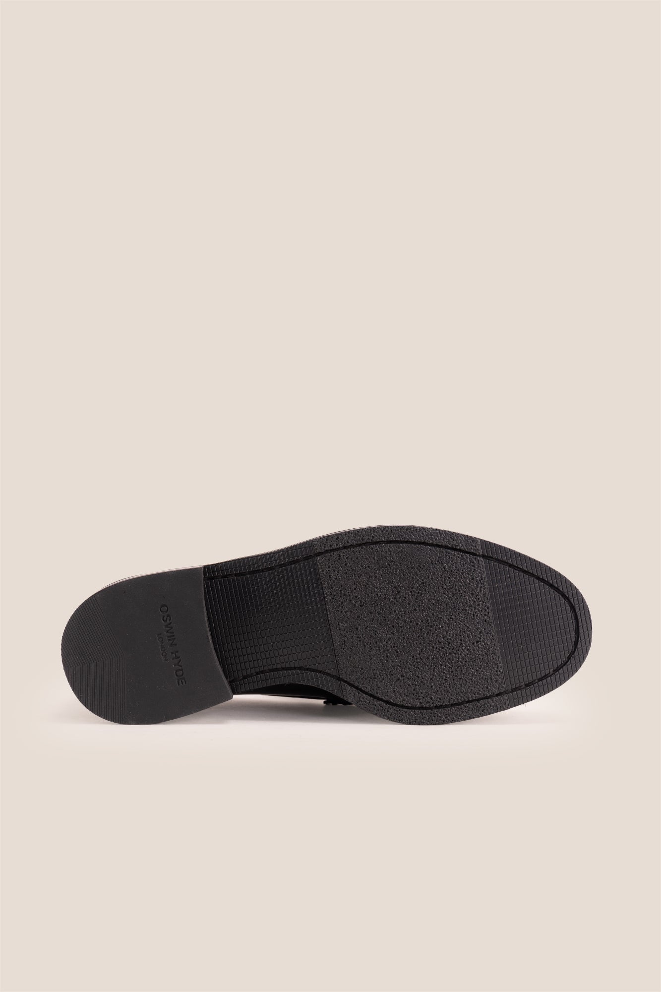 Oswin Hyde Peter Black leather penny loafers for men, crafted to deliver a classic and refined style. Constructed from premium leather