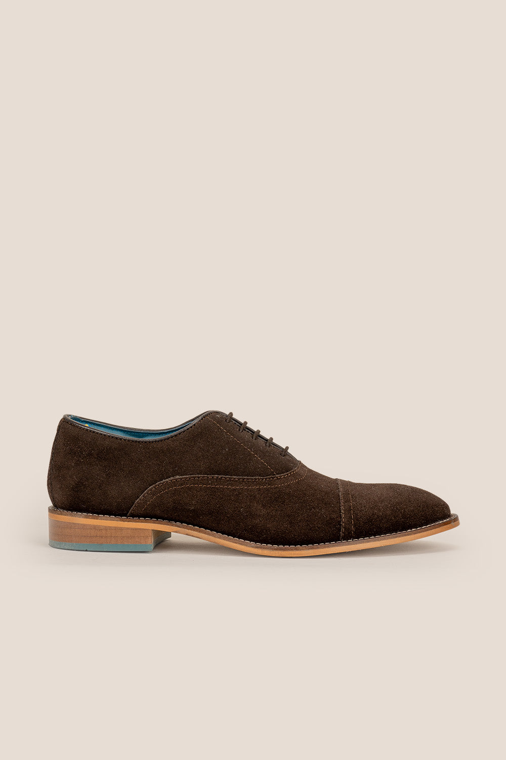 William Brown men’s brown leather Oxford lace-up shoes, designed for formal occasions and smart casual style.