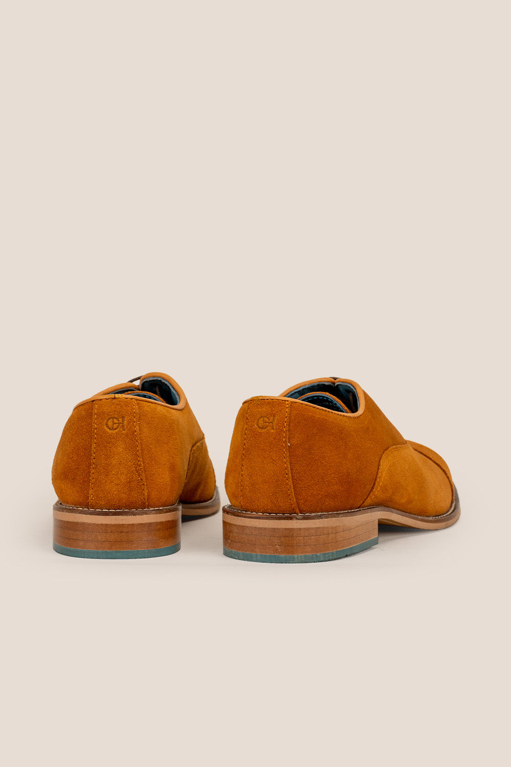 William tobacco suede and leather toecap men's shoes in tan, combining texture and craftsmanship for a timeless formal and smart-casual look.