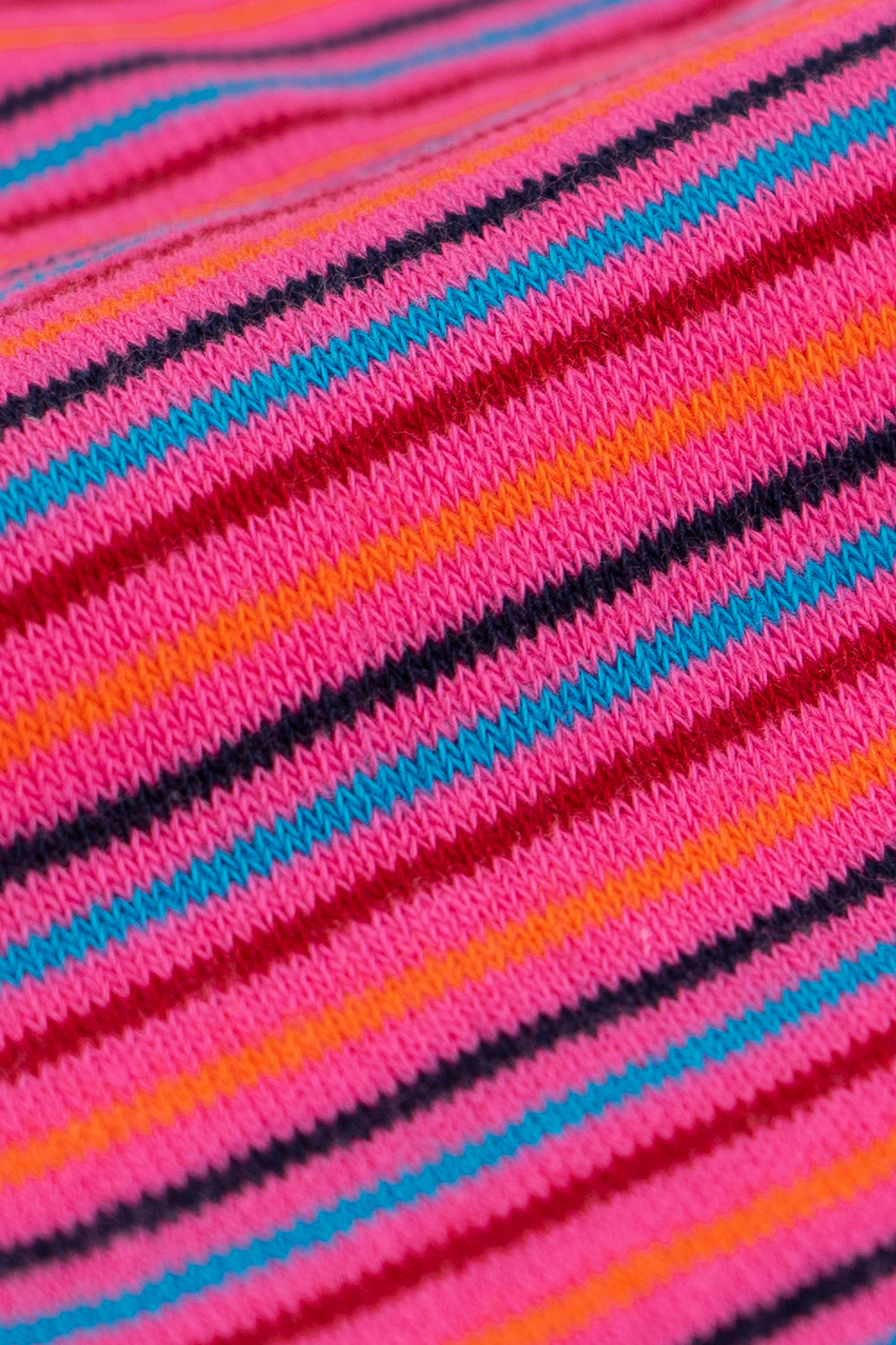 Oswin Hyde Warf three pairs of high-quality cotton socks for men, featuring unique prints and luxurious colours.