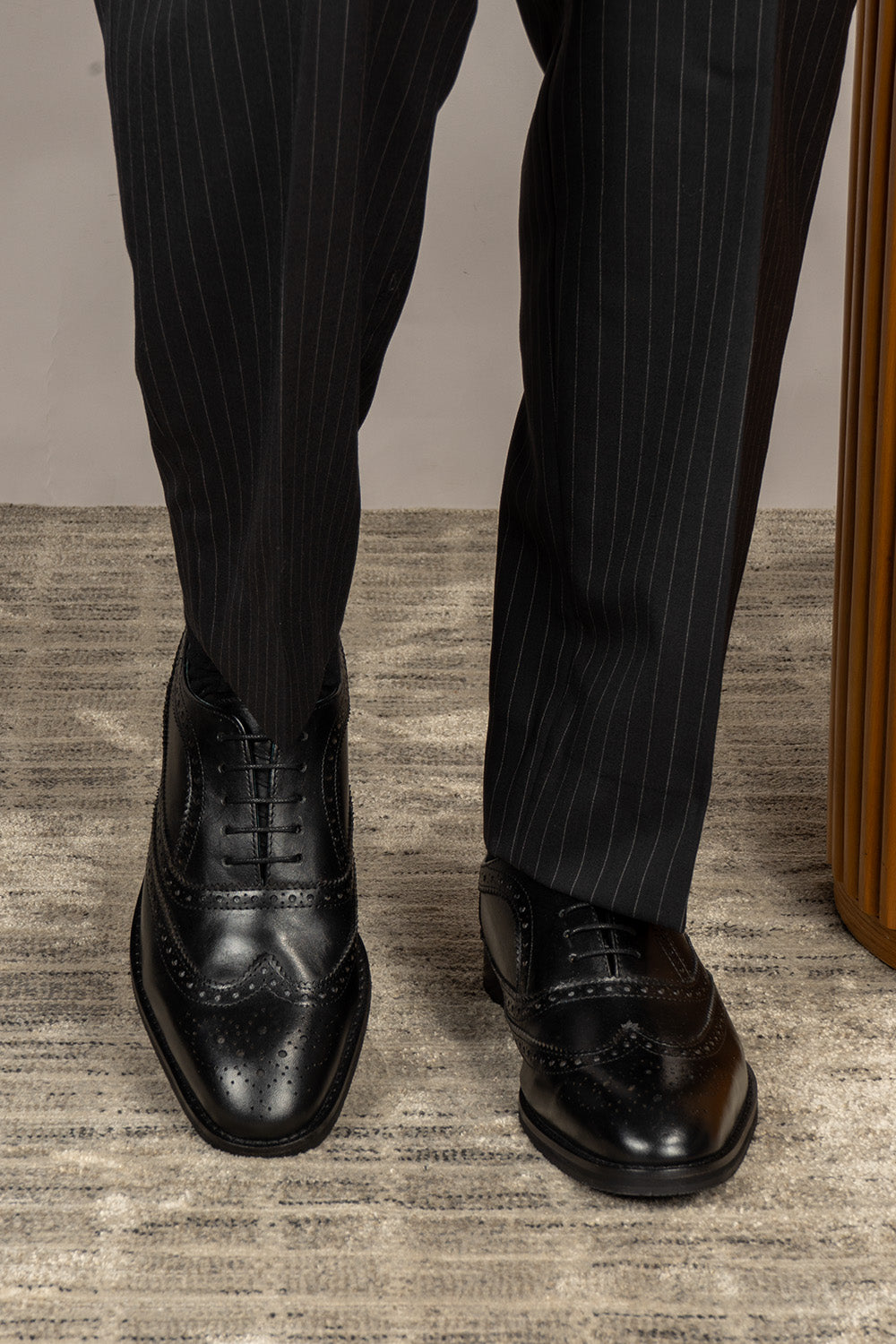 Stokes Black Oxford wing cap brogue men’s leather shoes crafted from premium leather with classic brogue detailing, ideal for formal wear.