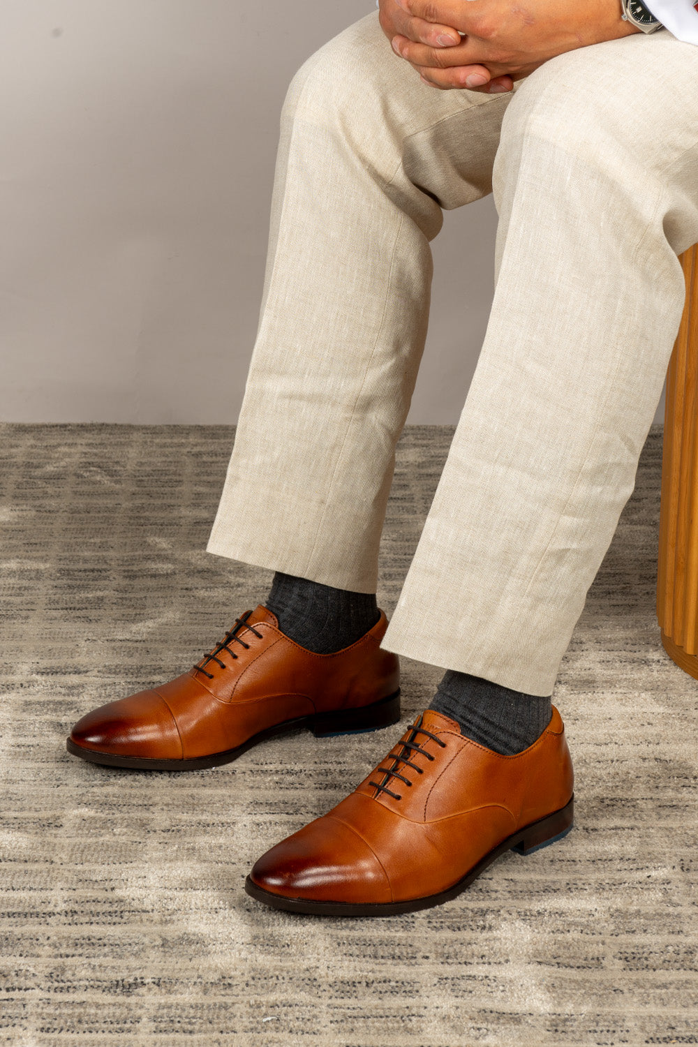 Men’s Jarvis tan leather Oxford lace-up shoes with classic closed lacing, polished finish and a refined formal silhouette.