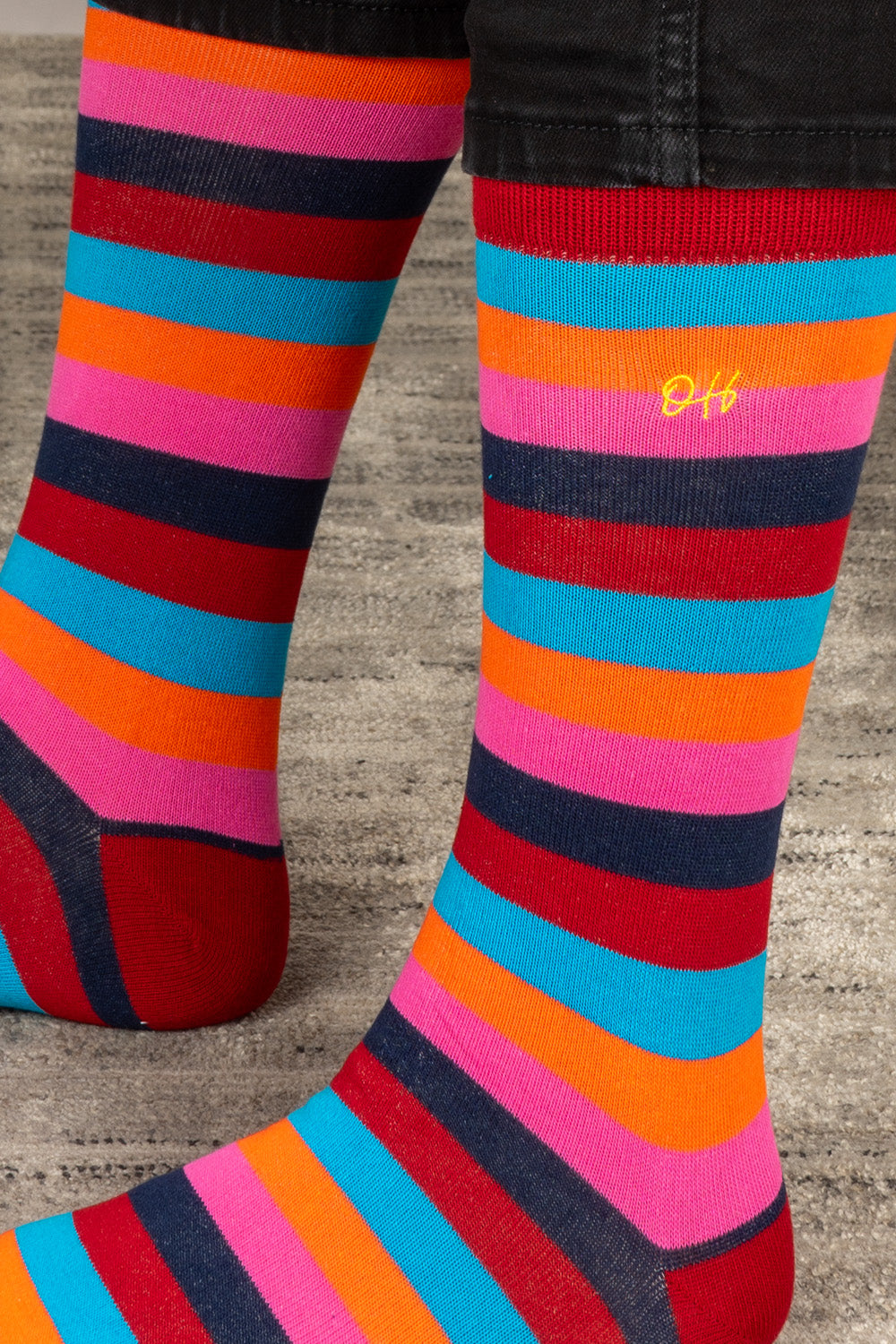Oswin Hyde City three pairs of high-quality cotton socks for men, featuring unique prints and style.