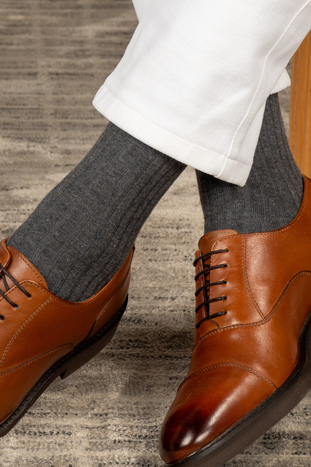 Oswin Hyde Classic six pairs of premium socks for men, featuring timeless block colours and lasting comfort.