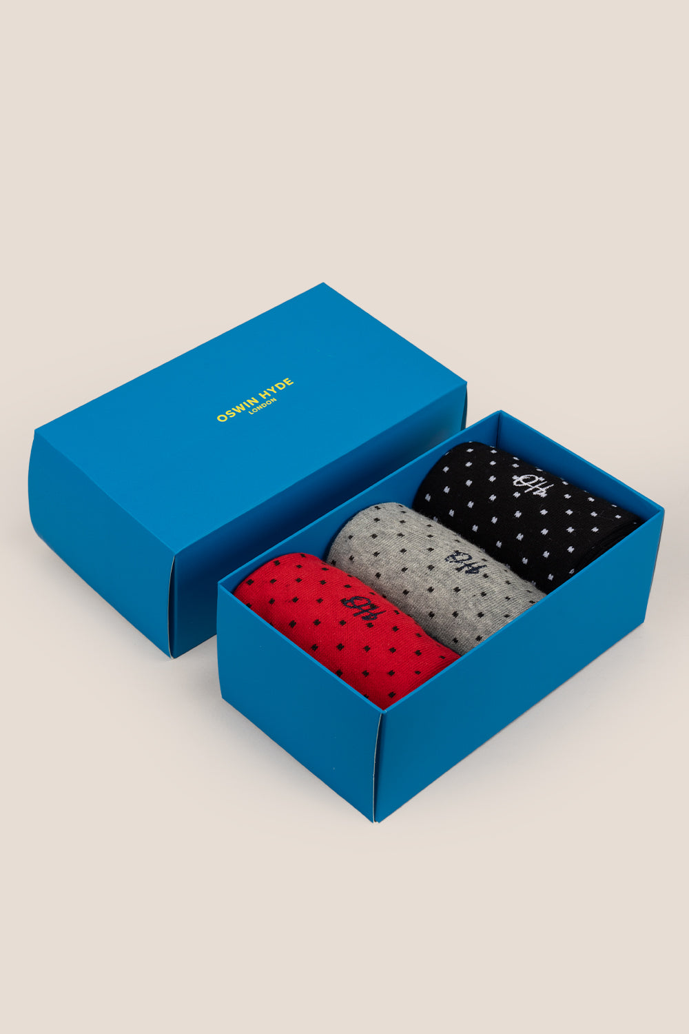 Oswin Hyde Savile three pairs of premium socks for men, offering luxury, comfort, and sophistication.