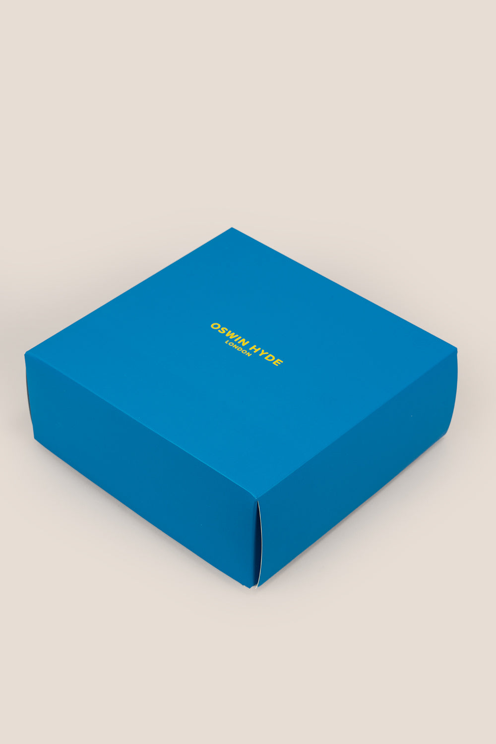 Oswin Hyde Hot Six six pairs of high-quality socks for men, offering luxury, comfort, and style.