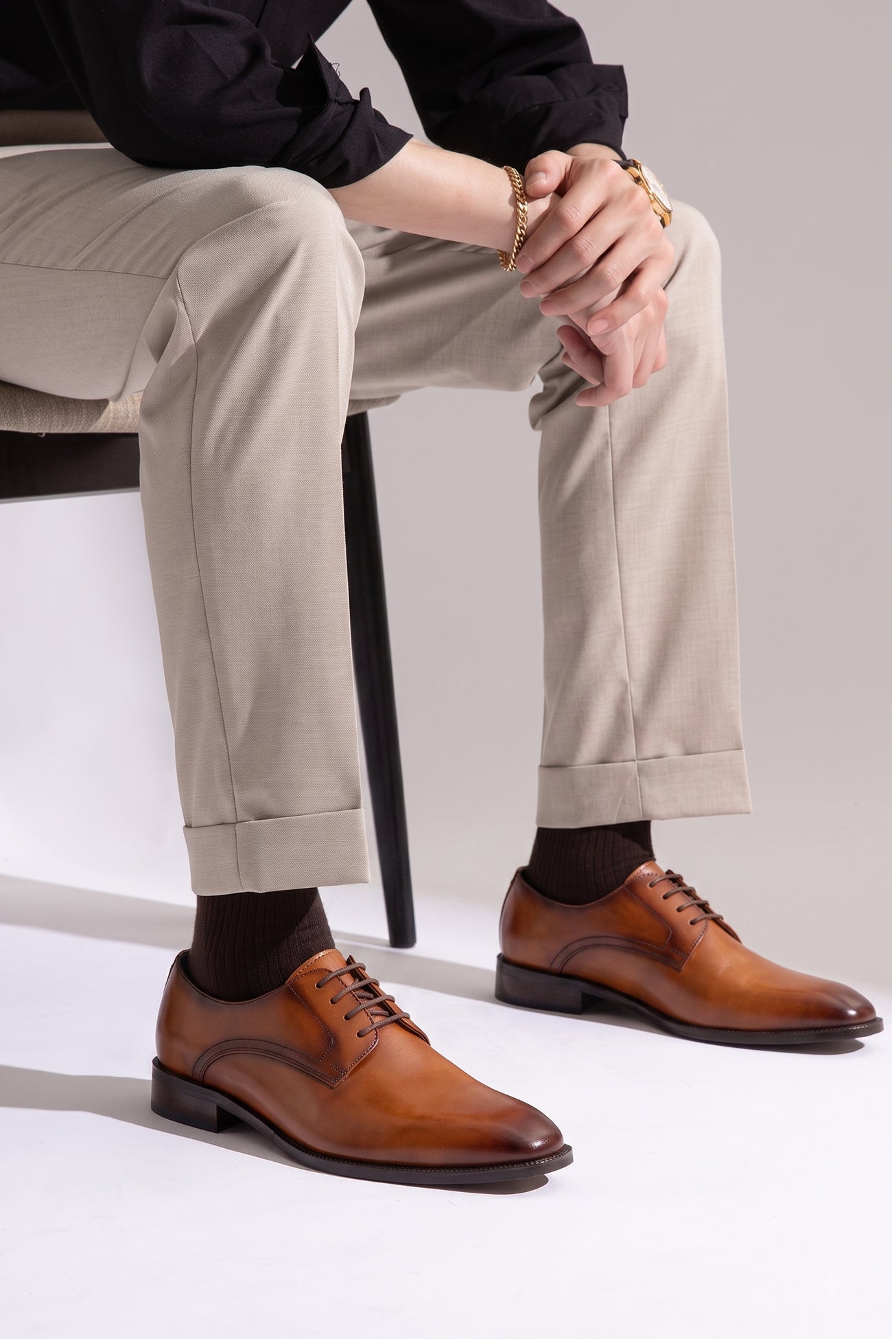 Oswin Hyde's Tan Derby Leather shoe for office, wedding and casual occasions.