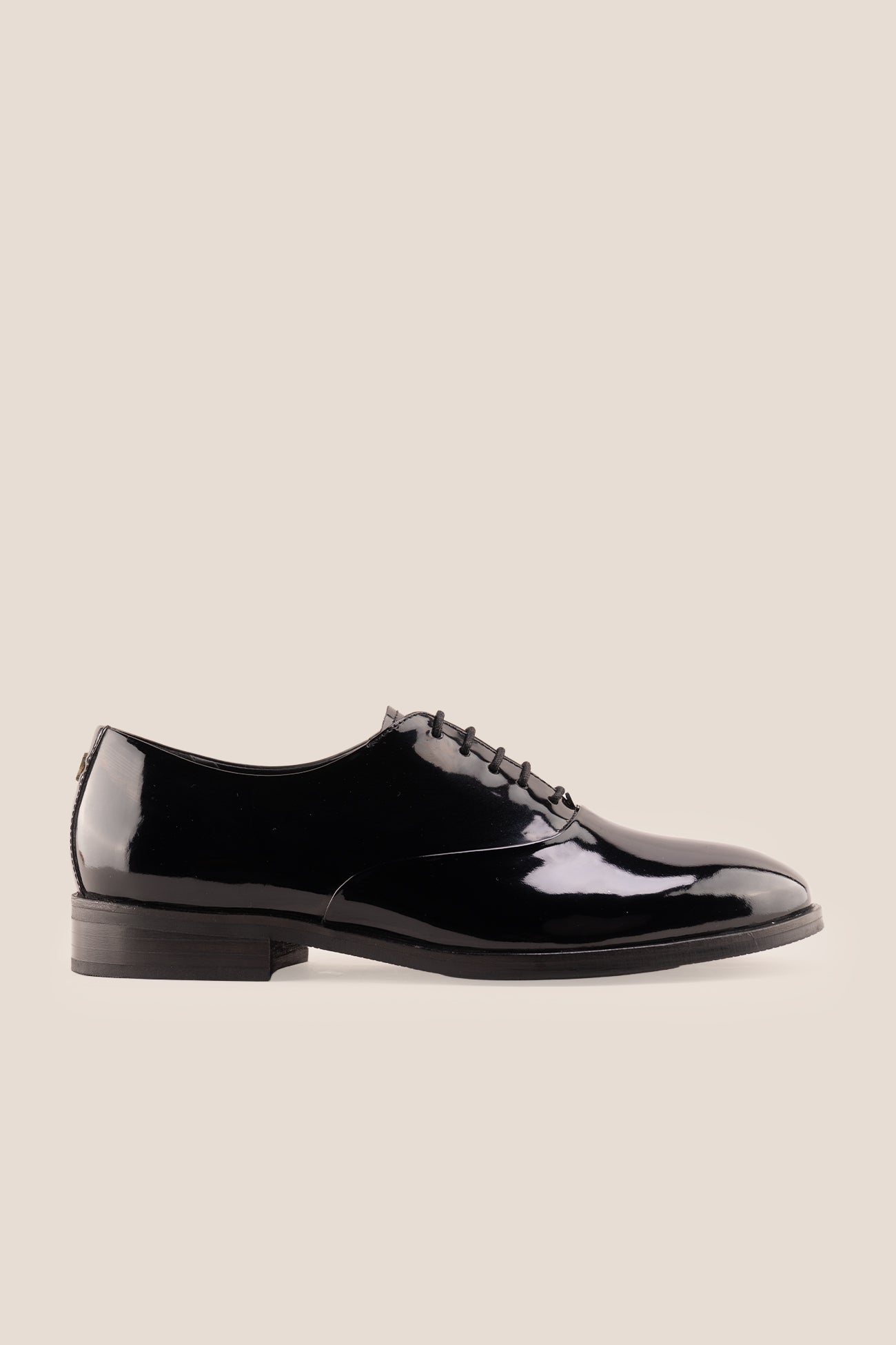 Bow Black men's leather patent shoes. The men's smart black shoes exude luxury and sophistication, perfect for weddings