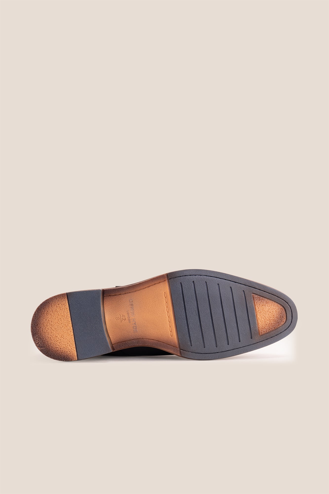 Kayden Black leather monk strap shoes by OSWIN HYDE for men. Toe cap designed with saffiano print, cushioned insole and padded topline.
