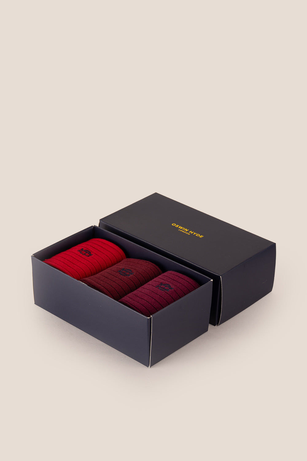 Oswin Hyde Bold three pack socks for men, offering luxury, style, and comfort.