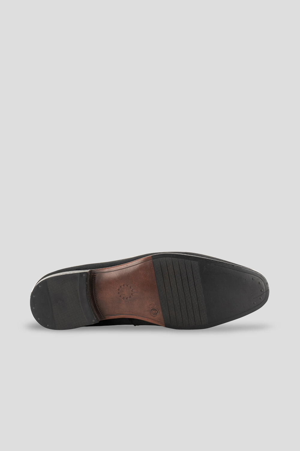 Jacob black velvet smoking slippers for men with tassels, ideal for formal occasions and elegant eveningwear.