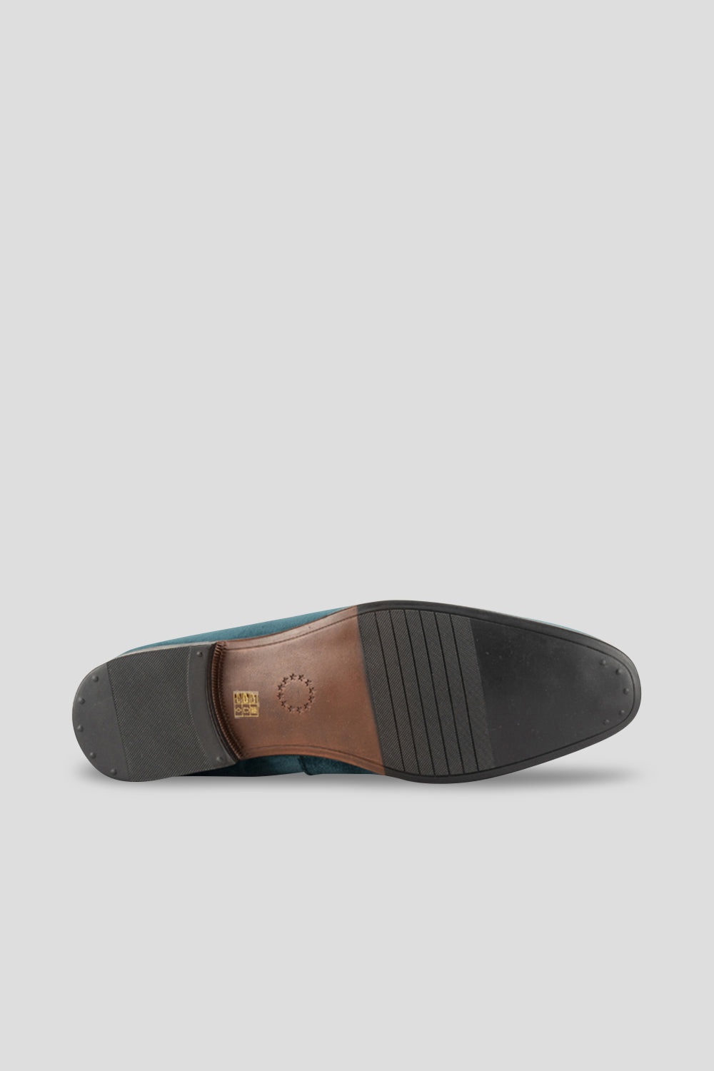 Jacob green velvet smoking slippers for men with tassel detail, combining elegance and comfort for stylish formal or evening wear.