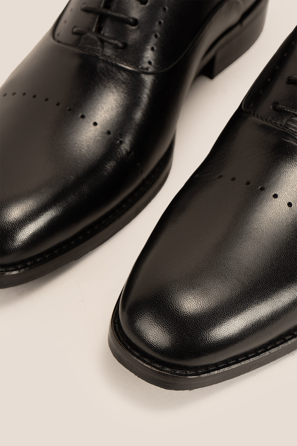 Elevate Your Look with Brown Oxford Shoes