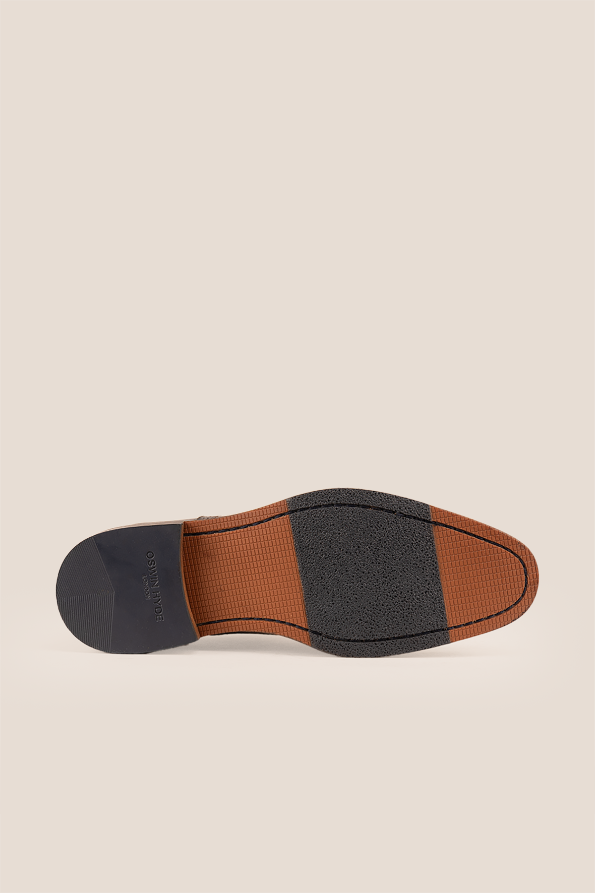 Creed brown men’s leather shoes with timeless five-eyelet toecap brogue design, crafted for elegance and classic sophistication