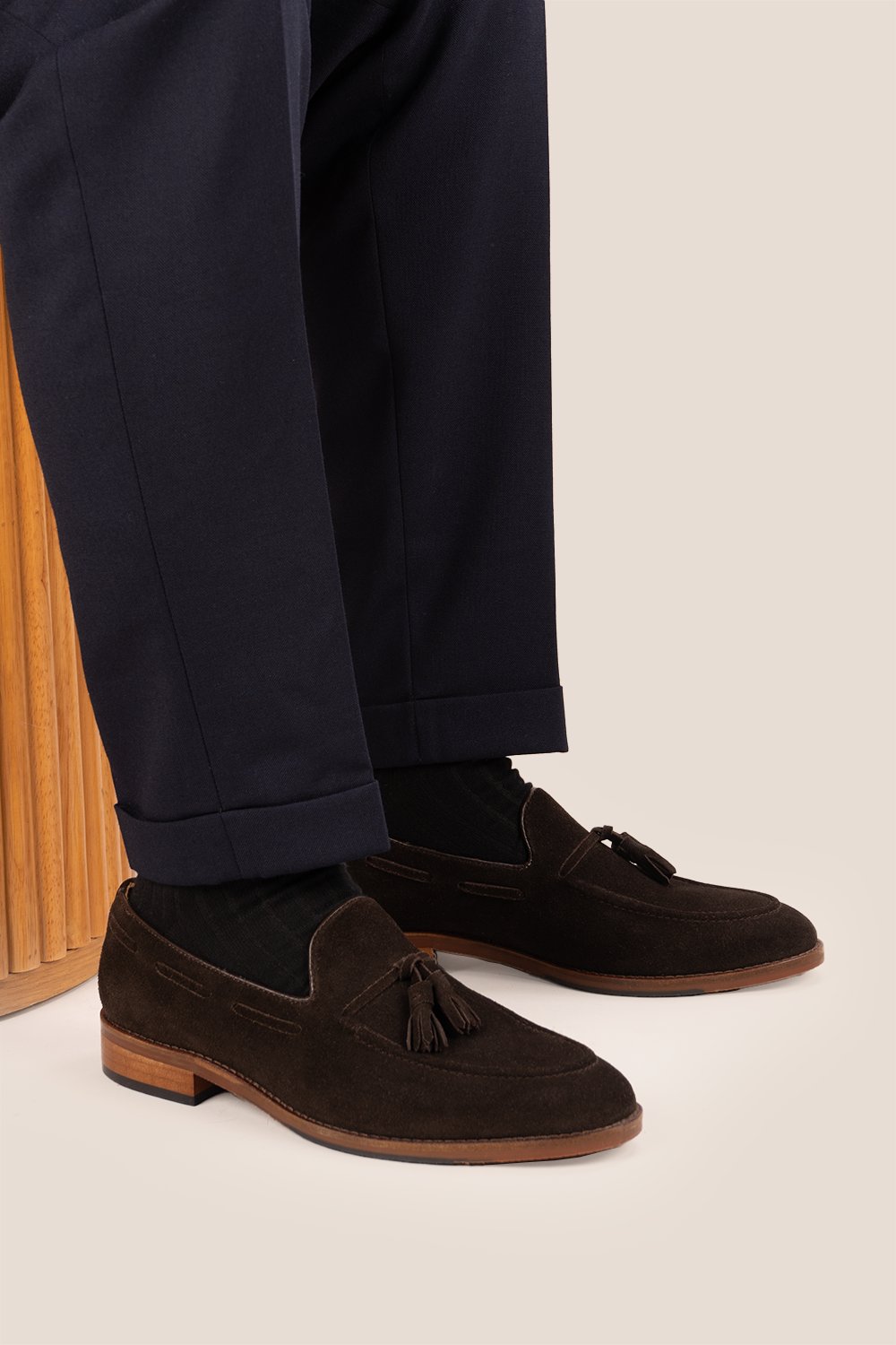Brown suede tassel loafers for men with comfort sole, combining premium suede craftsmanship and modern elegance for stylish everyday wear.