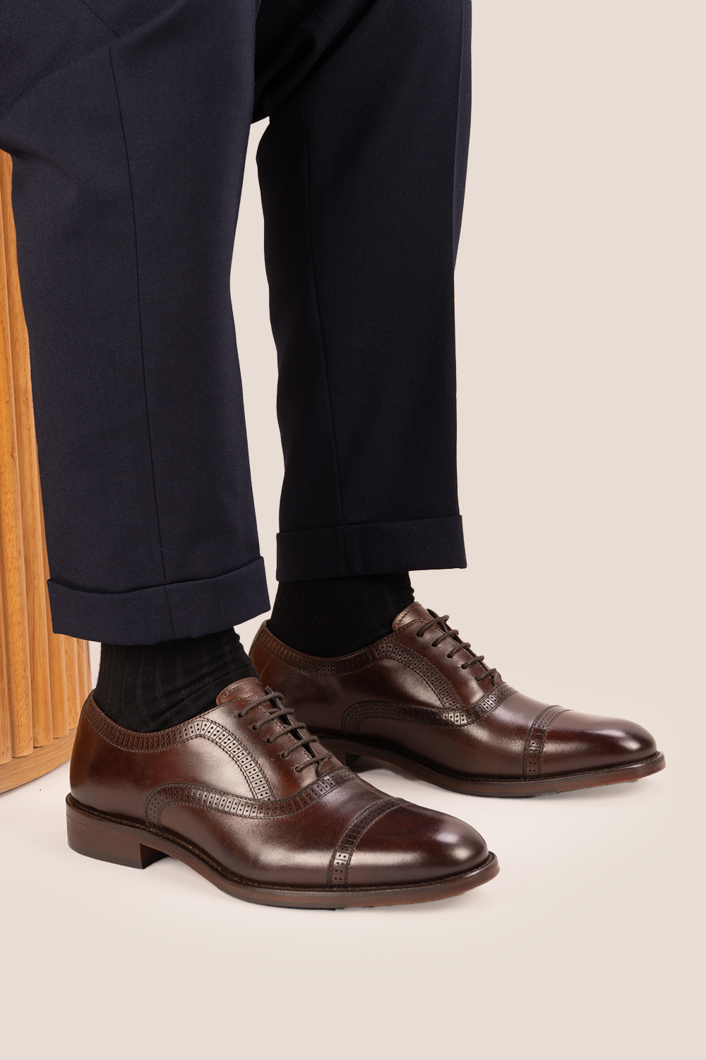 Creed brown men’s leather shoes with timeless five-eyelet toecap brogue design, crafted for elegance and classic sophistication