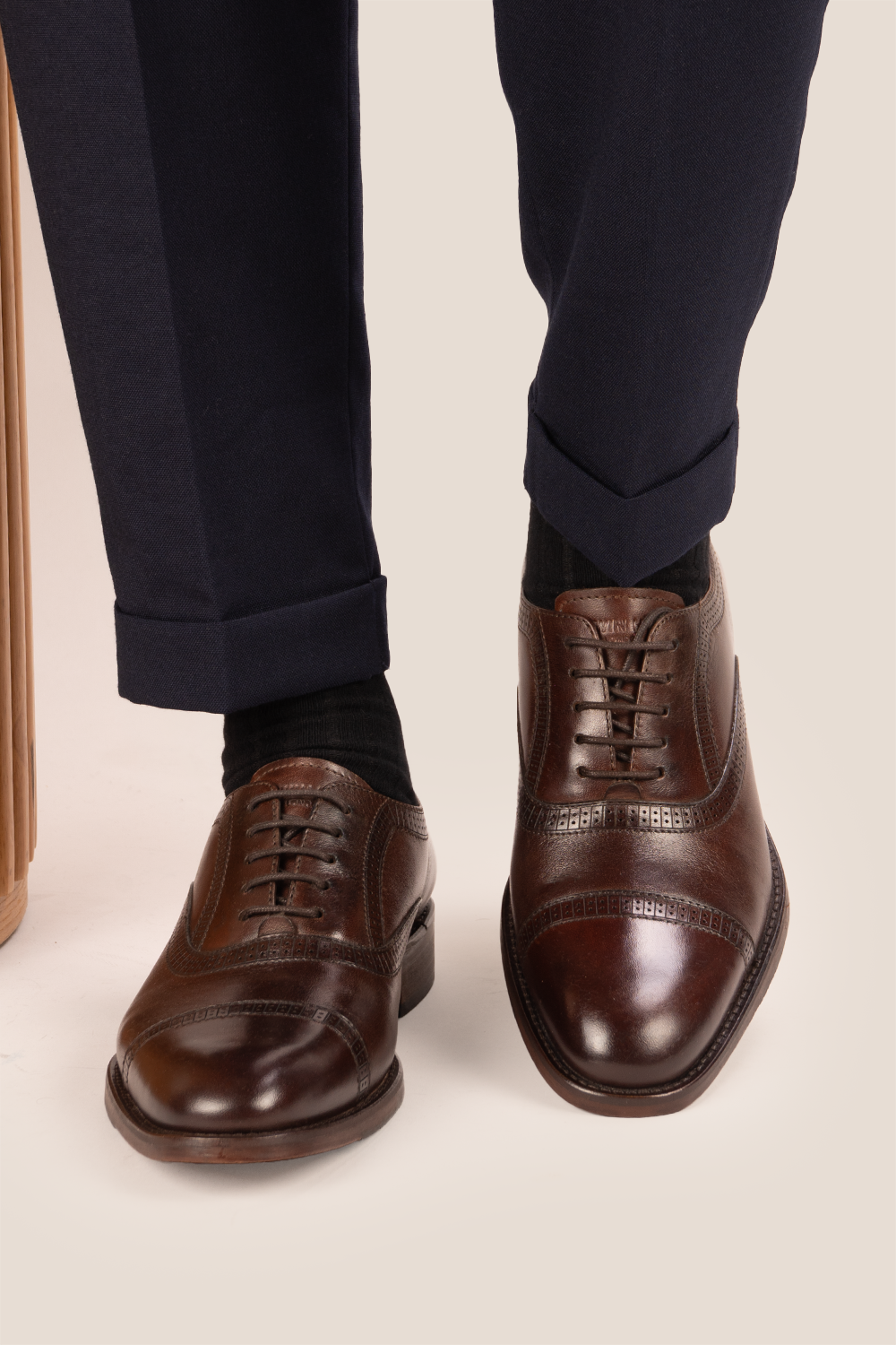 Creed brown men’s leather shoes with timeless five-eyelet toecap brogue design, crafted for elegance and classic sophistication