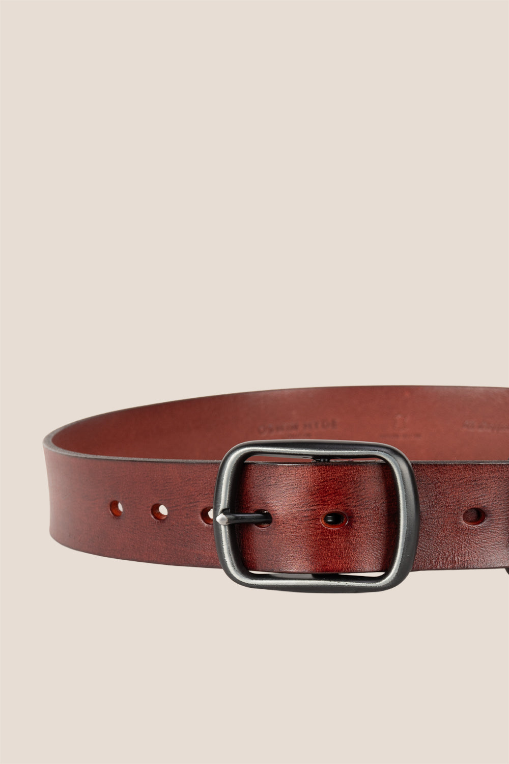 Hunter Cherry leather belt for men perfect for casual and formal occasions. Cherry matching belt for a complete outfit.