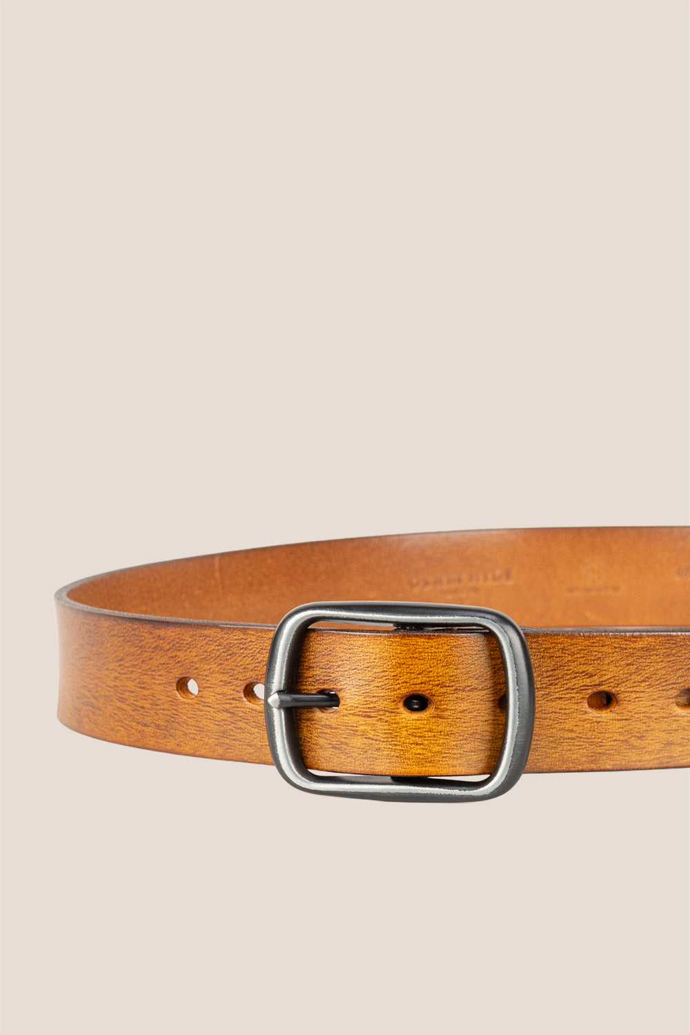 Hunter Tan leather belt for men, perfect with jeans or chinos