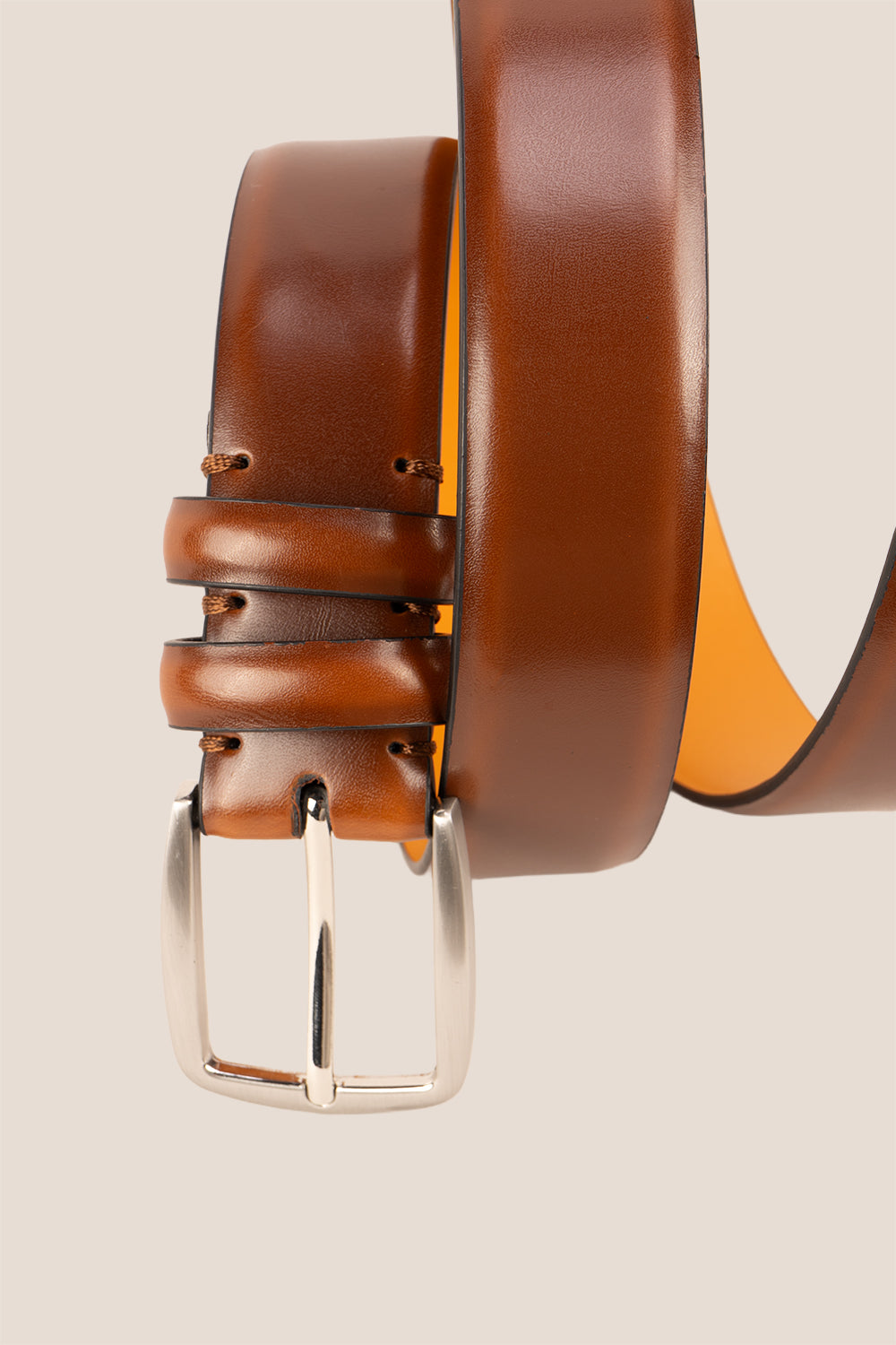 Gavin Tan classic leather mens belt featuring a pin buckle and double belt loop, perfect for a polished everyday look.