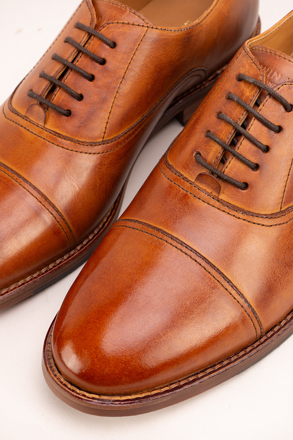 Wilson Tan Toe Cap Oxford shoes for men